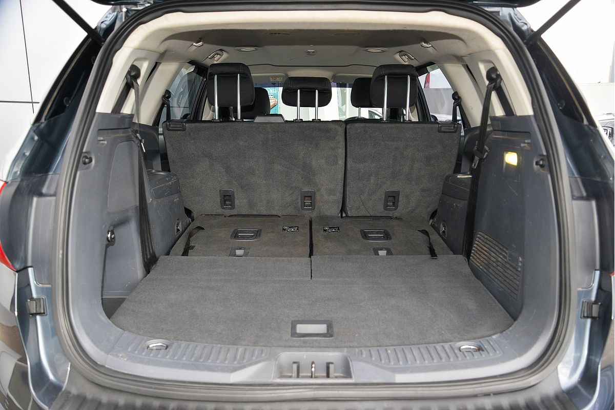 2015 Ford Everest Ambiente UA