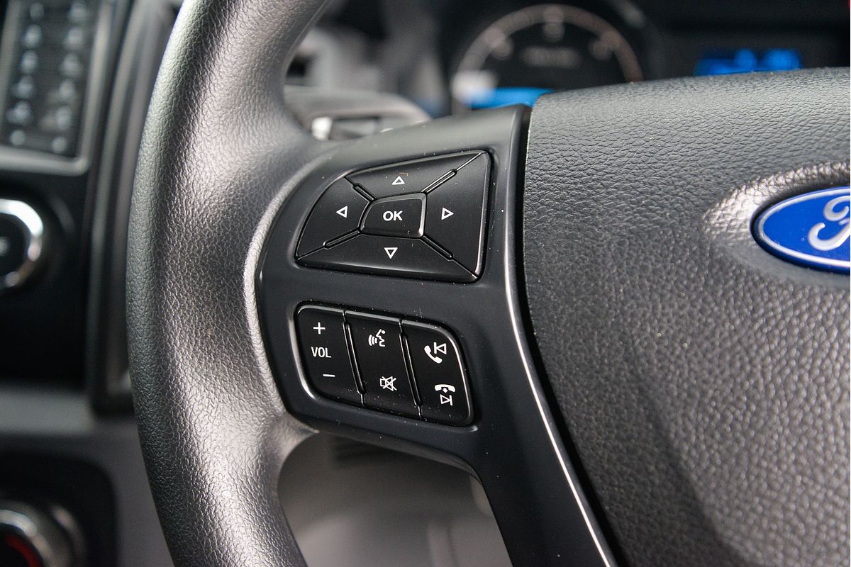 2015 Ford Everest Ambiente UA