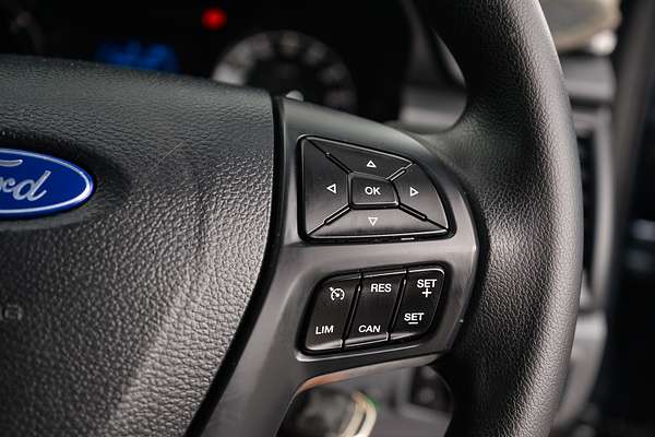 2015 Ford Everest Ambiente UA
