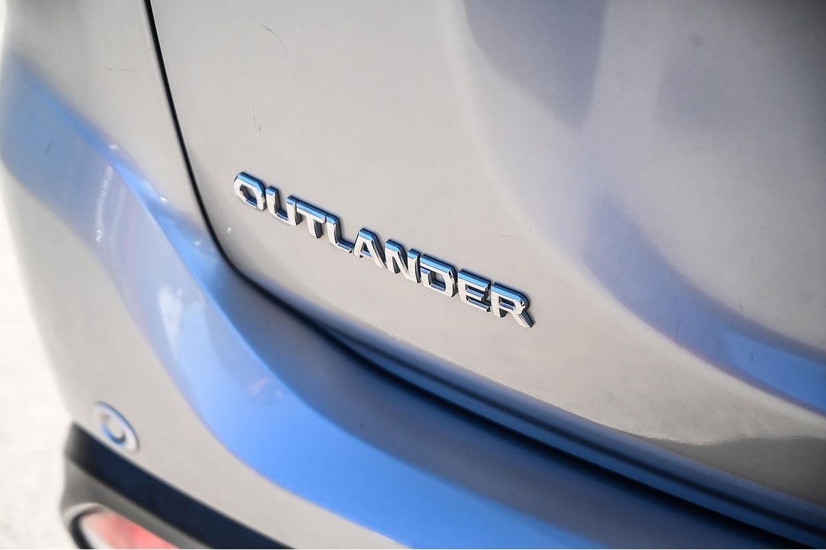 2019 Mitsubishi Outlander ES ADAS ZL