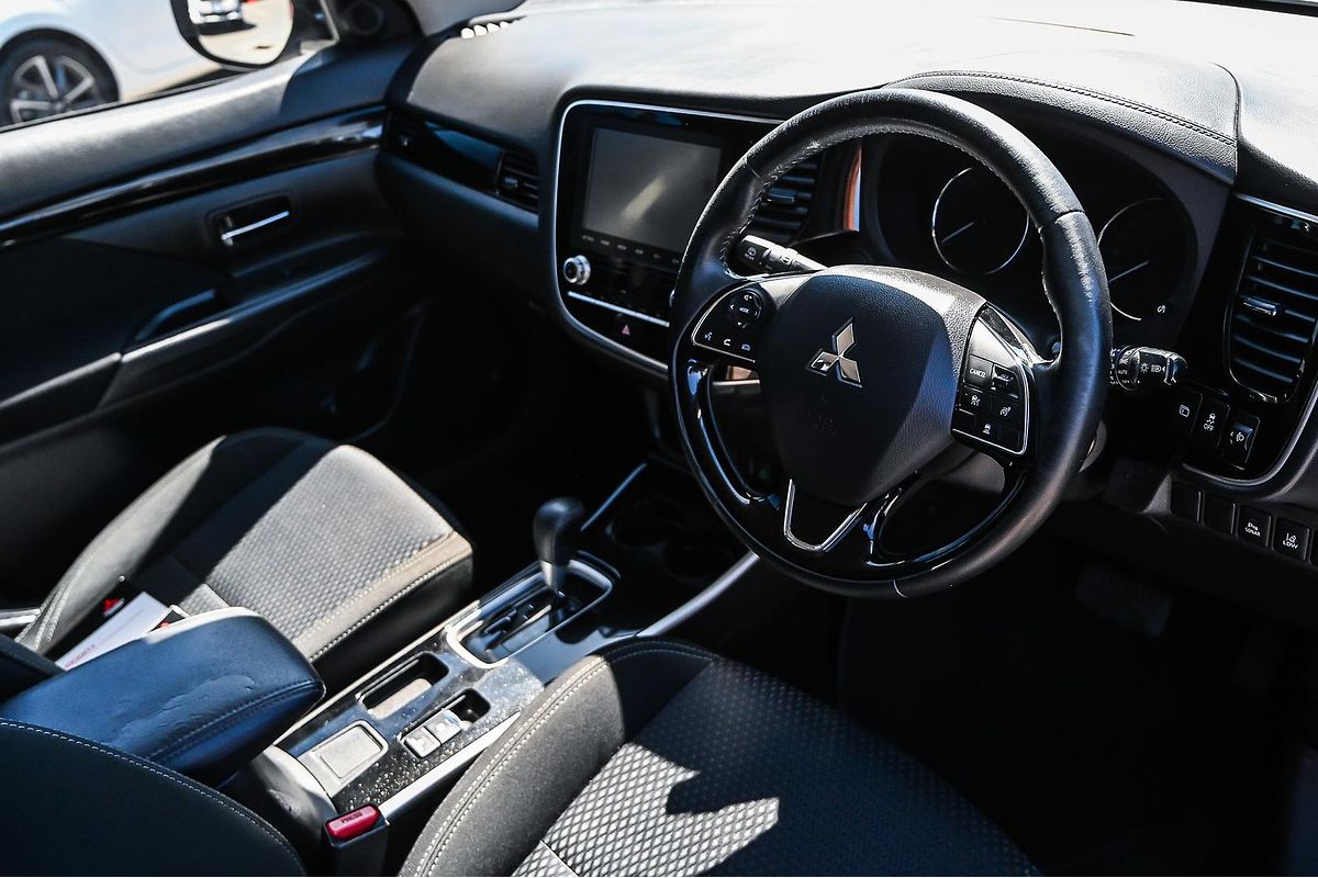 2019 Mitsubishi Outlander ES ADAS ZL