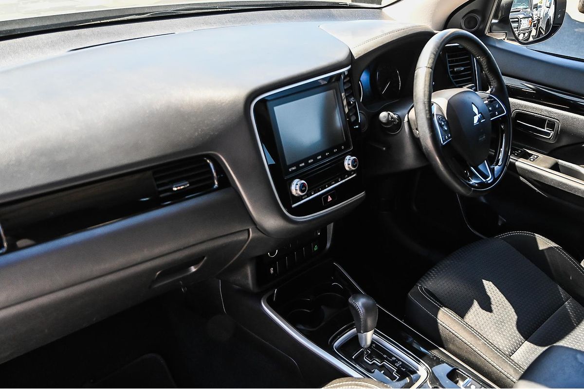 2019 Mitsubishi Outlander ES ADAS ZL