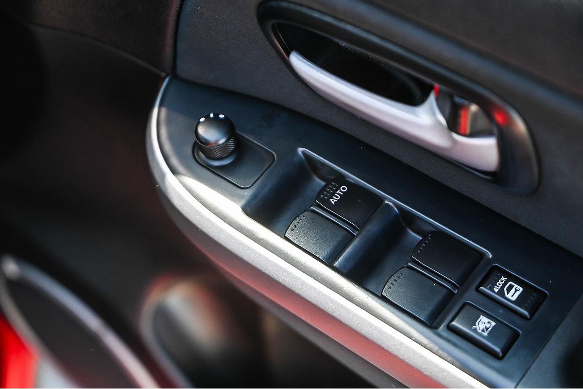 2013 Suzuki Grand Vitara Urban JB