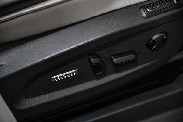 2025 Volkswagen ID. Buzz Pro BEV560 EB SWB