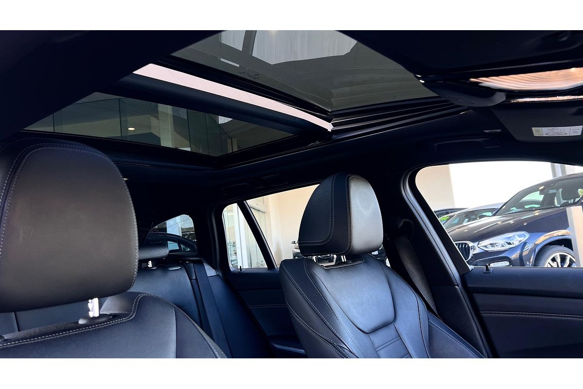 2022 BMW 3 Series 330i Luxury Line G21