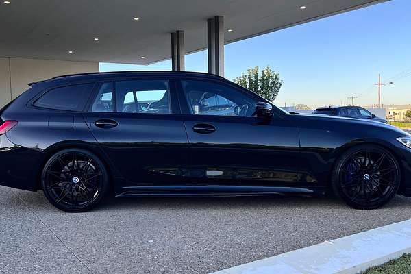 2022 BMW 3 Series 330i Luxury Line G21