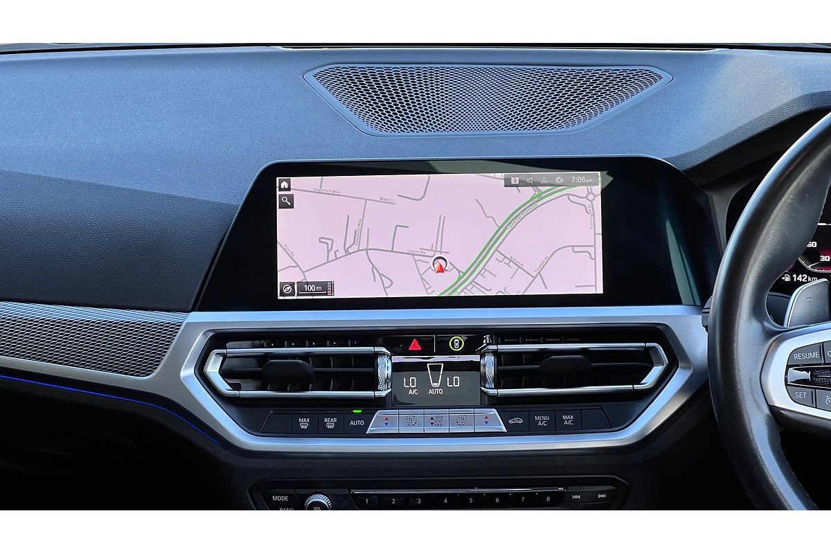 2022 BMW 3 Series 330i Luxury Line G21