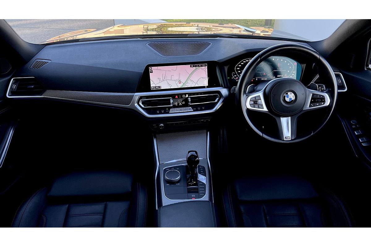 2022 BMW 3 Series 330i Luxury Line G21