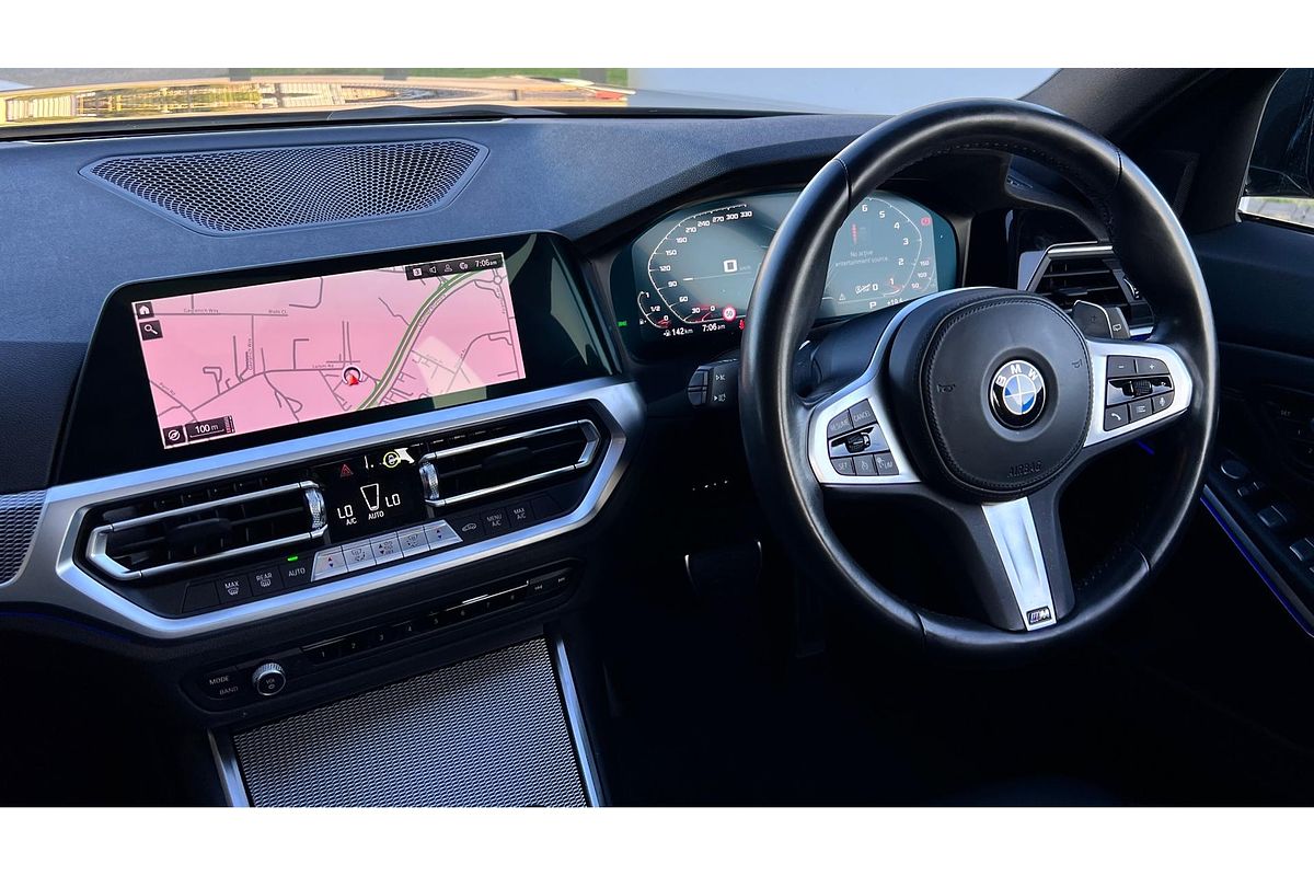 2022 BMW 3 Series 330i Luxury Line G21