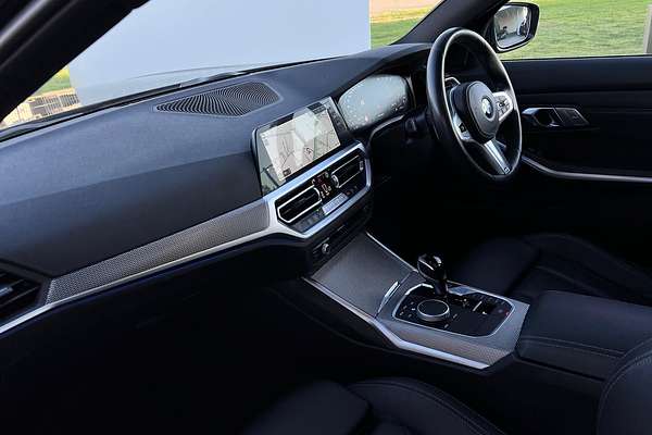 2022 BMW 3 Series 330i Luxury Line G21
