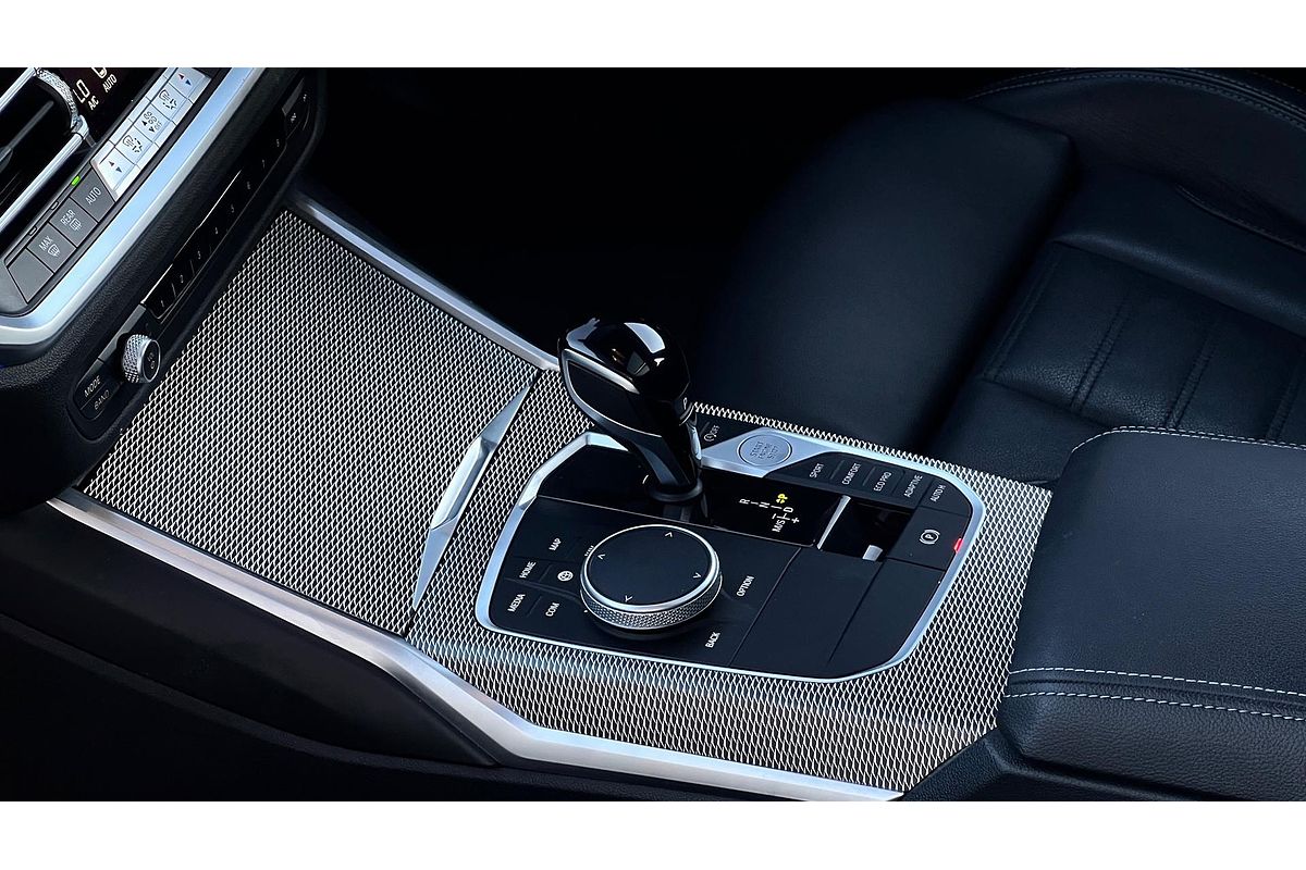 2022 BMW 3 Series 330i Luxury Line G21