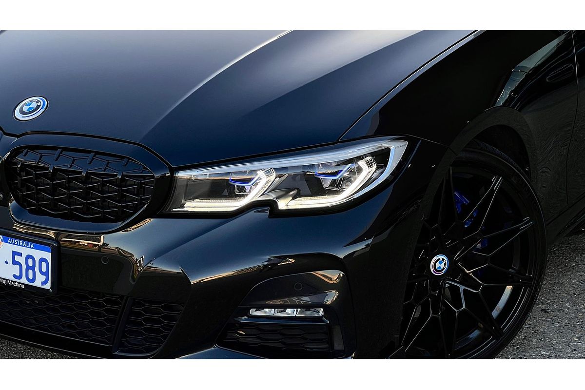 2022 BMW 3 Series 330i Luxury Line G21