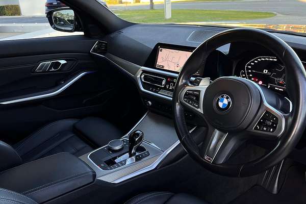 2022 BMW 3 Series 330i Luxury Line G21