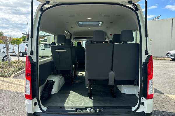 2021 Toyota Hiace Commuter GDH322R
