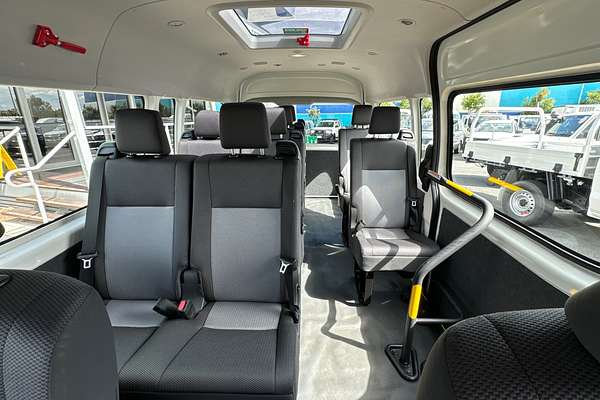 2021 Toyota Hiace Commuter GDH322R