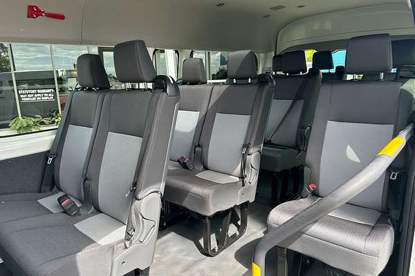 2021 Toyota Hiace Commuter GDH322R