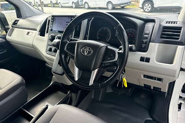 2021 Toyota Hiace Commuter GDH322R
