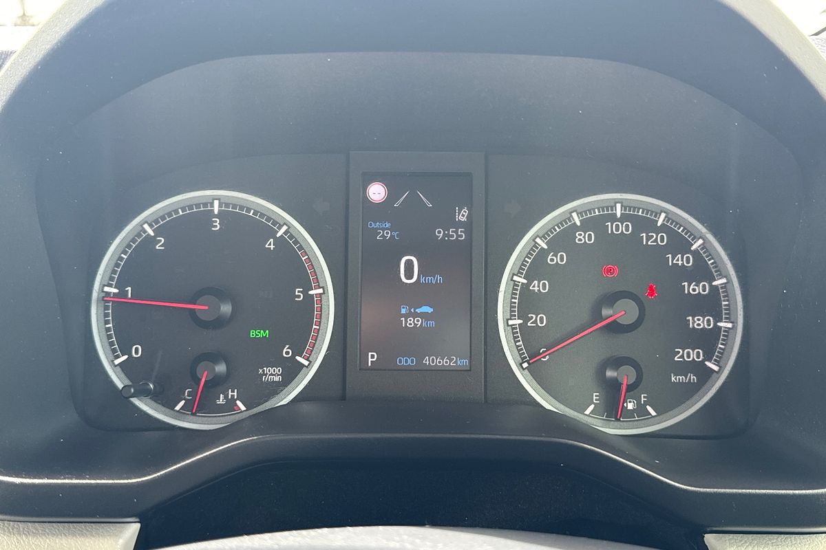 2021 Toyota Hiace Commuter GDH322R