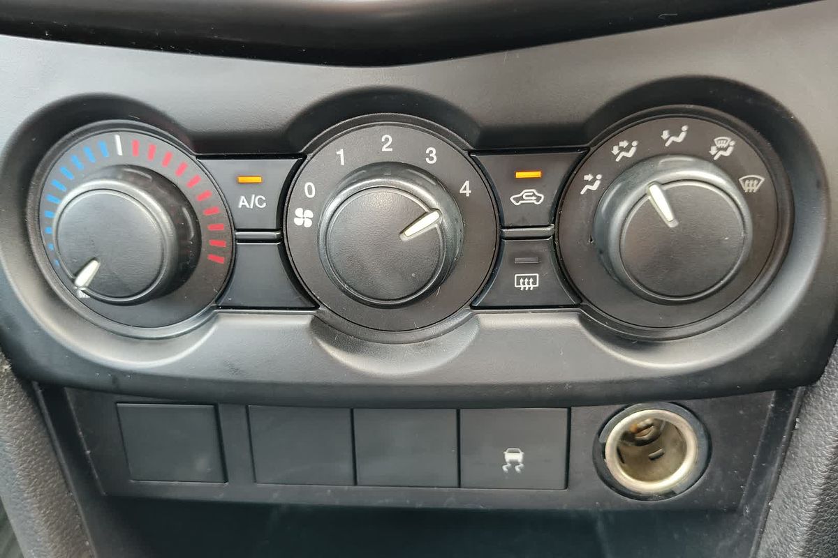 2013 Mazda BT-50 XT Hi-Rider UP Rear Wheel Drive
