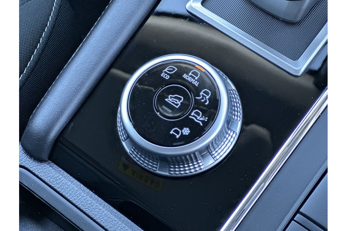 2023 Mitsubishi Outlander ES ZM