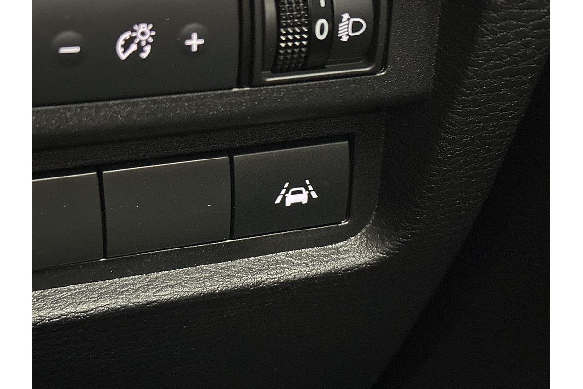2023 Mitsubishi Outlander ES ZM