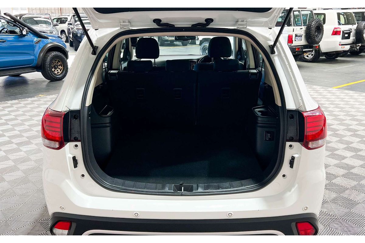 2018 Mitsubishi Outlander ES ADAS ZL