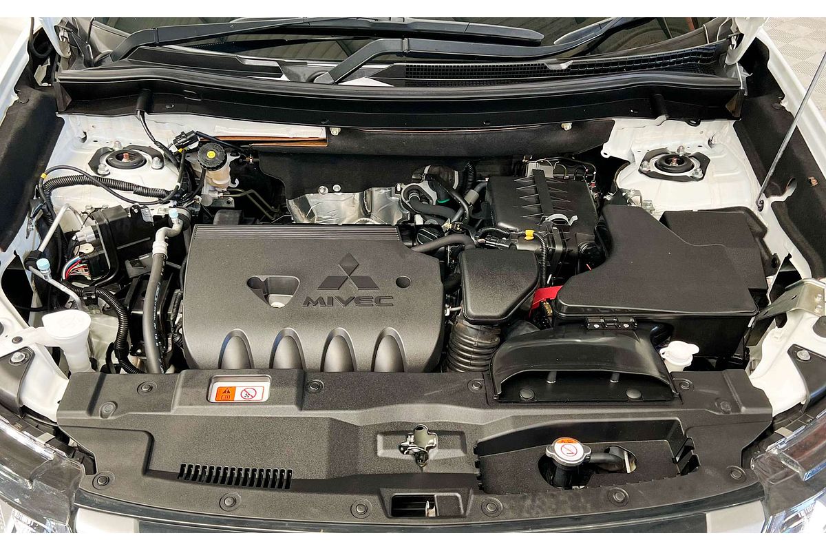 2018 Mitsubishi Outlander ES ADAS ZL