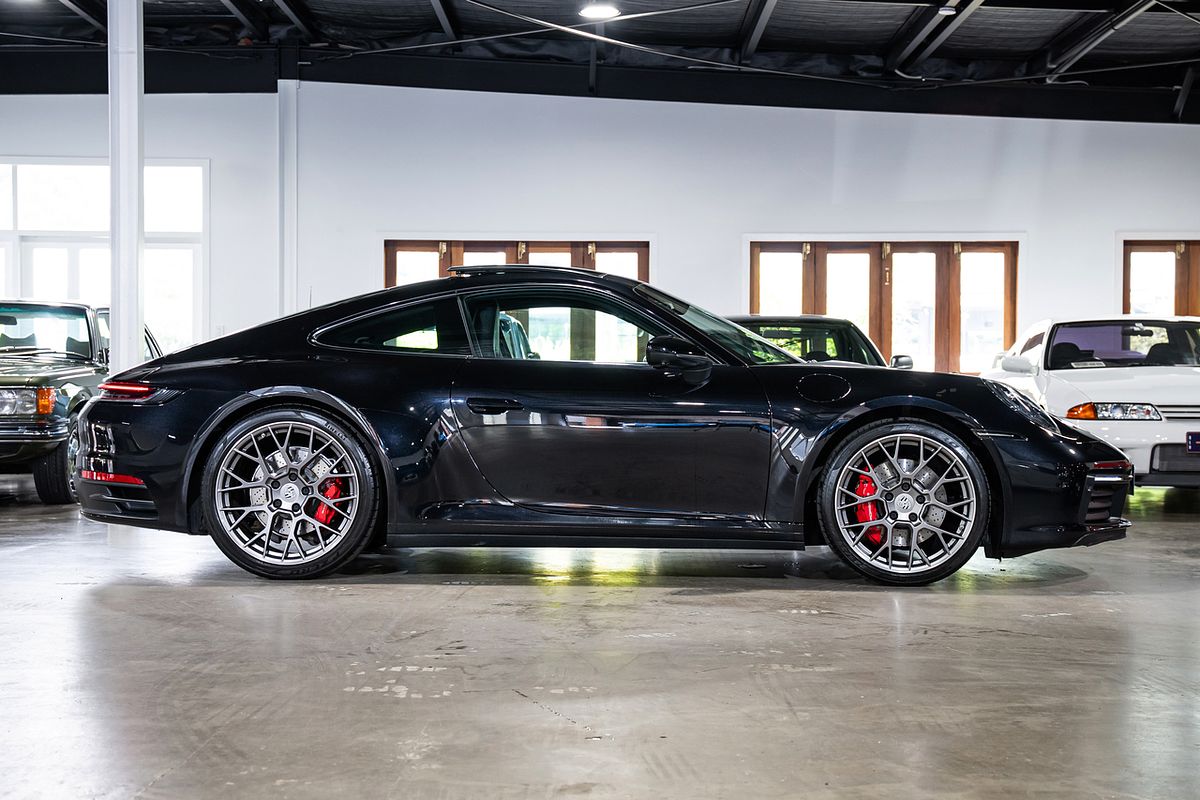 2019 Porsche 911 Carrera S 992