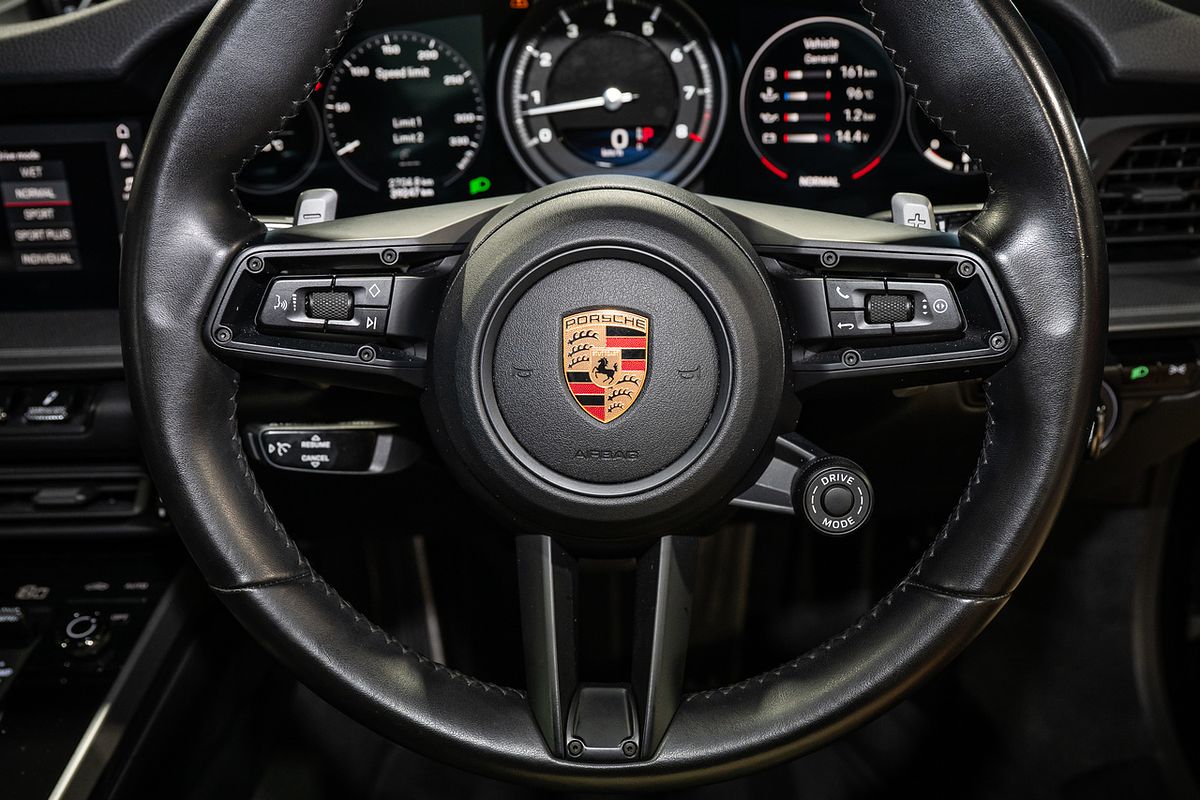 2019 Porsche 911 Carrera S 992