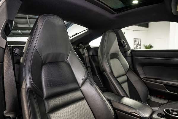 2019 Porsche 911 Carrera S 992