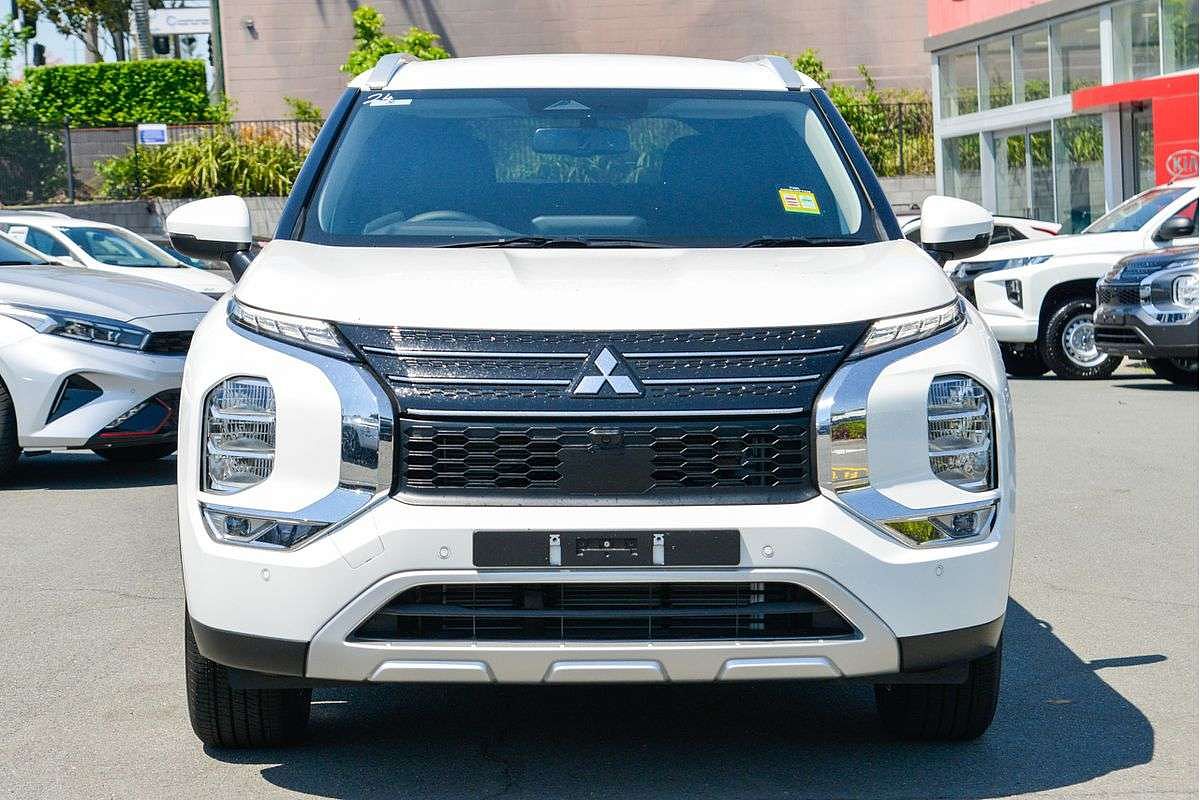 2024 Mitsubishi Outlander LS ZM
