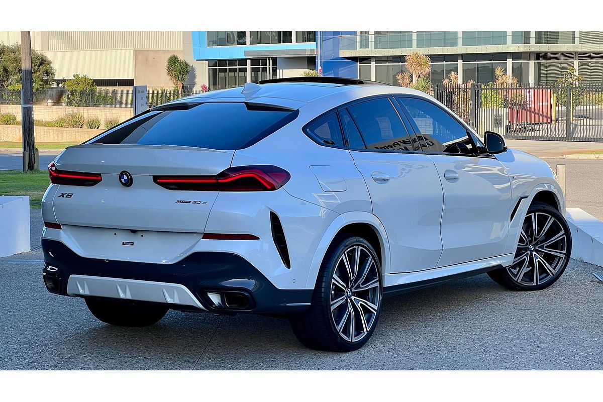 2022 BMW X6 xDrive30d M Sport G06