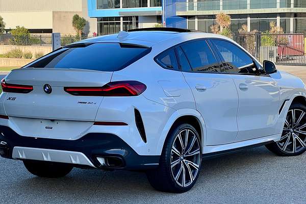 2022 BMW X6 xDrive30d M Sport G06