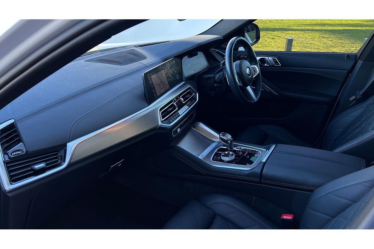 2022 BMW X6 xDrive30d M Sport G06