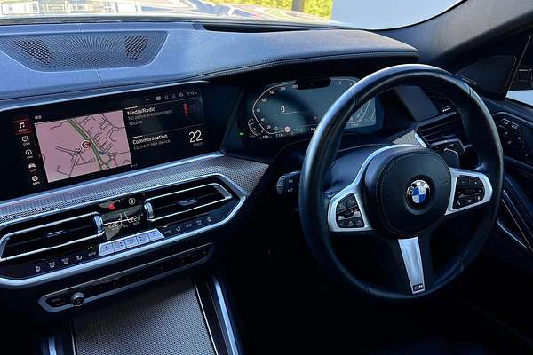 2022 BMW X6 xDrive30d M Sport G06