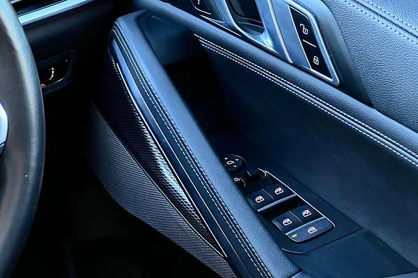 2022 BMW X6 xDrive30d M Sport G06