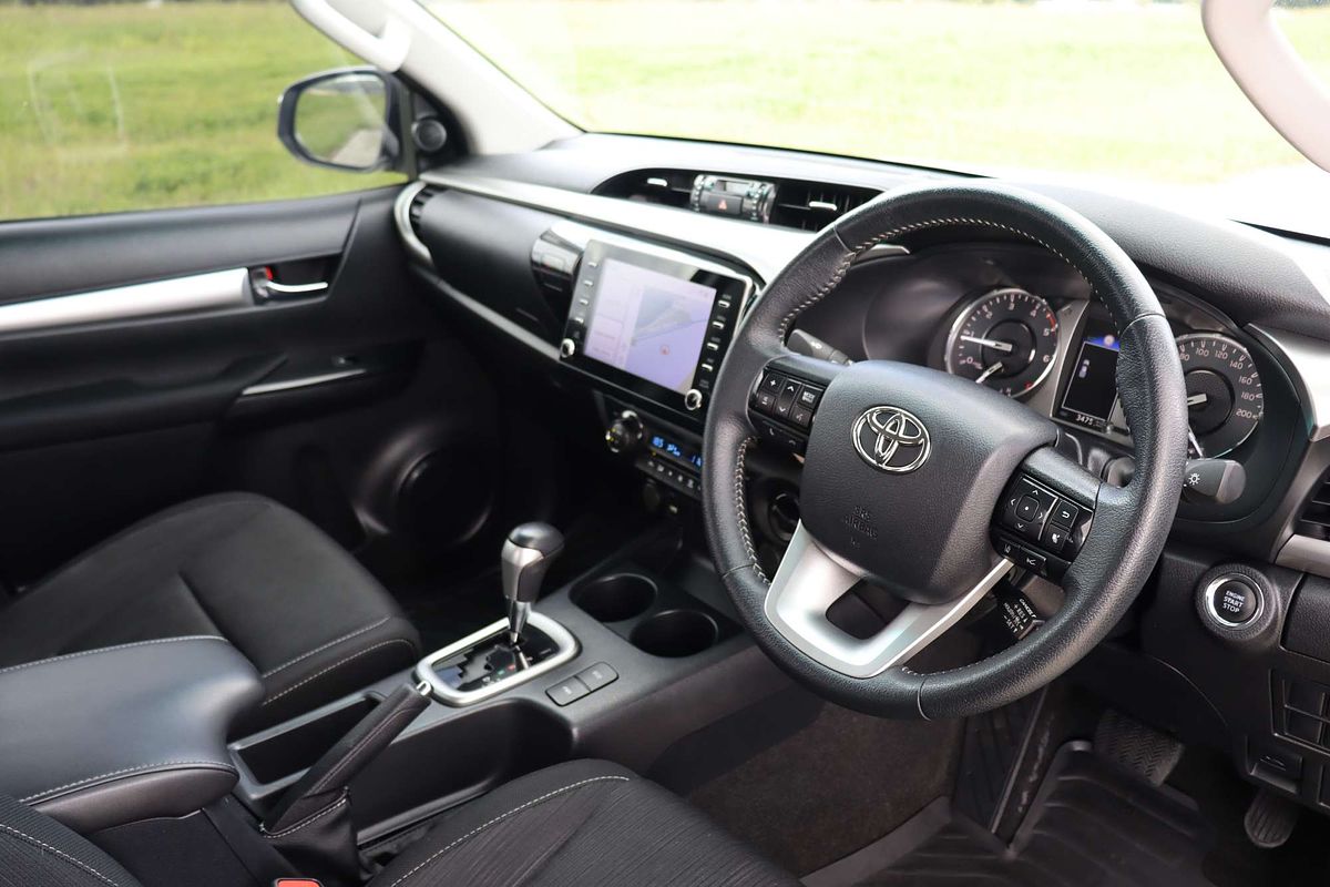 2022 Toyota Hilux SR5 GUN126R 4X4