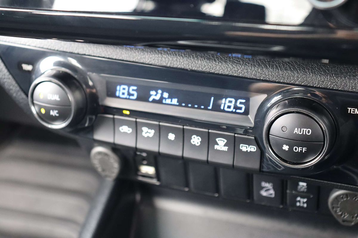 2022 Toyota Hilux SR5 GUN126R 4X4