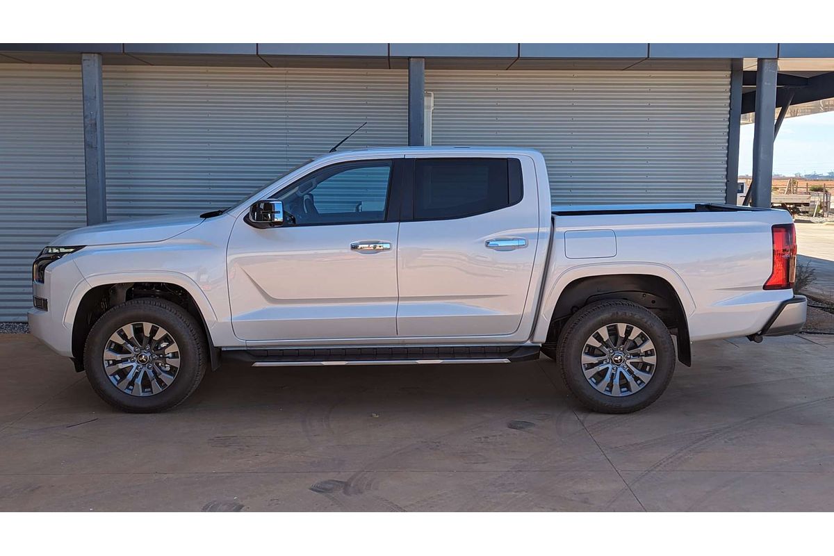 2025 Mitsubishi Triton GLS MV 4X4