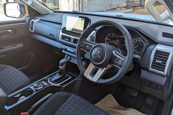 2025 Mitsubishi Triton GLS MV 4X4