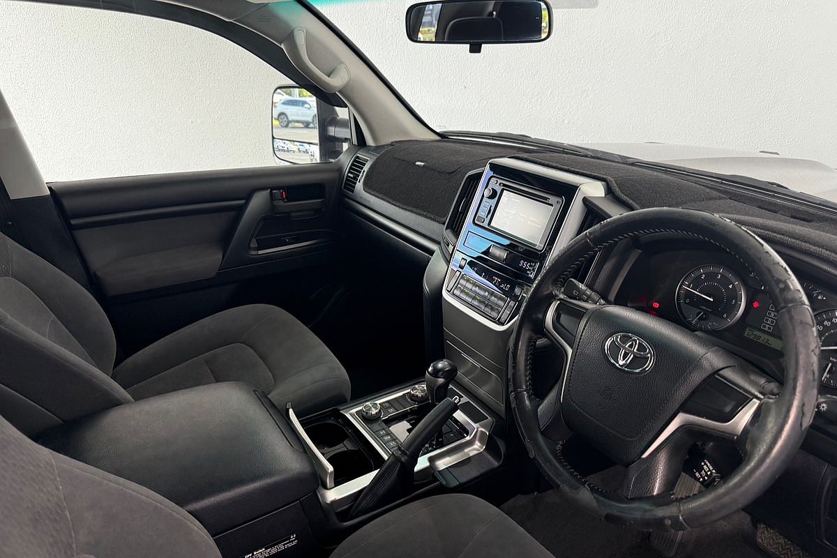 2016 Toyota Landcruiser GXL VDJ200R
