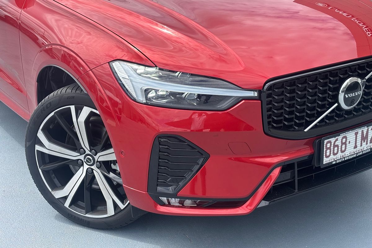 2023 Volvo XC60 Ultimate B6 Dark