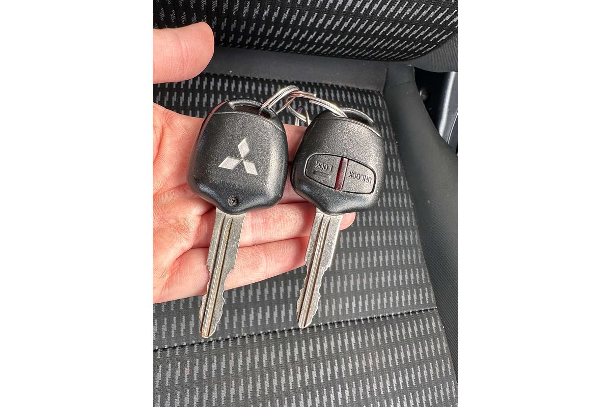 2012 Mitsubishi Lancer ES CJ