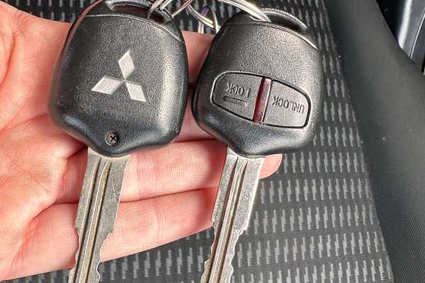 2012 Mitsubishi Lancer ES CJ