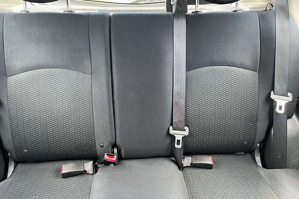 2013 Nissan Micra ST-L K13