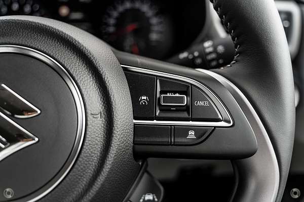 2025 Suzuki Swift Hybrid Plus UZ