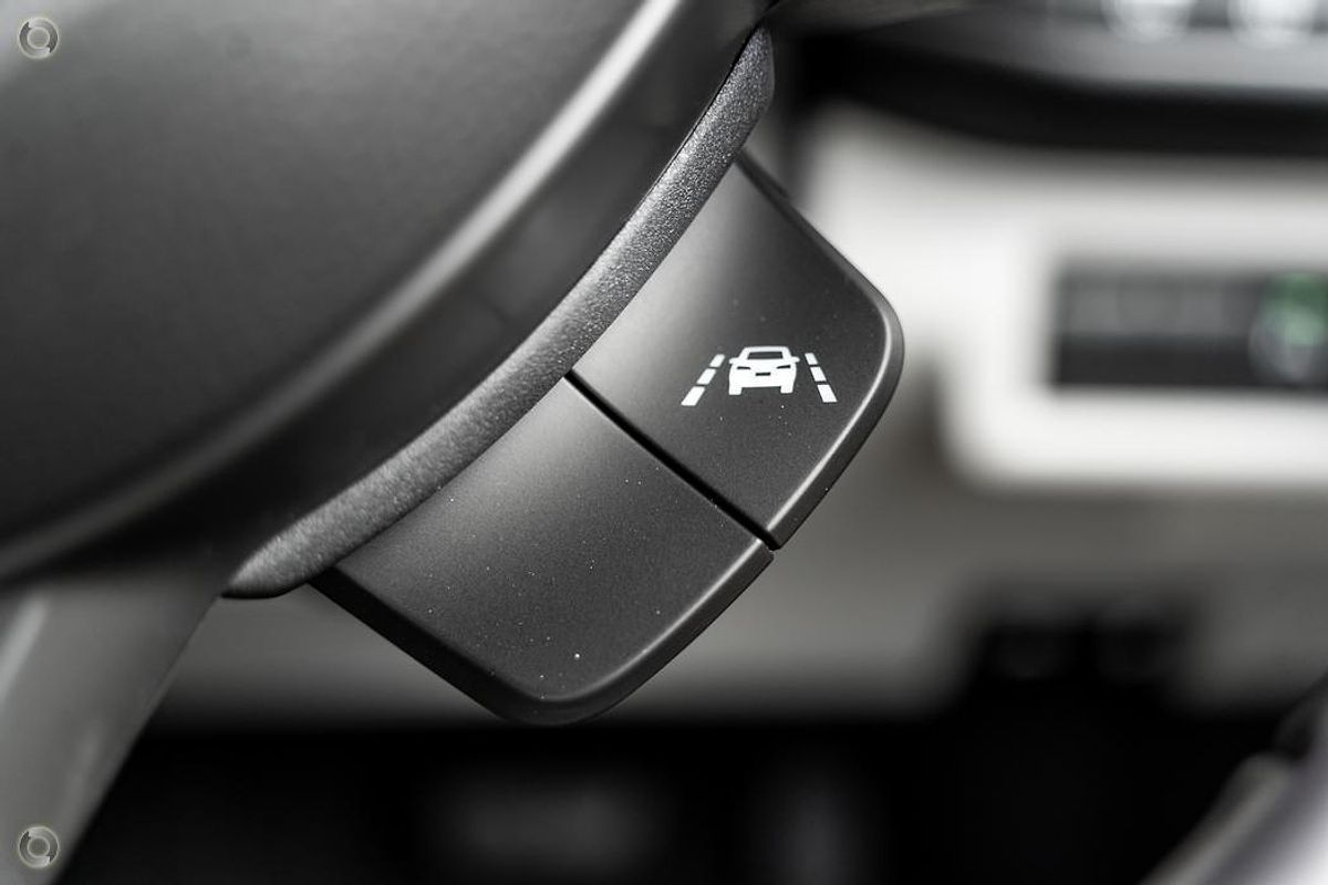 2025 Suzuki Swift Hybrid Plus UZ