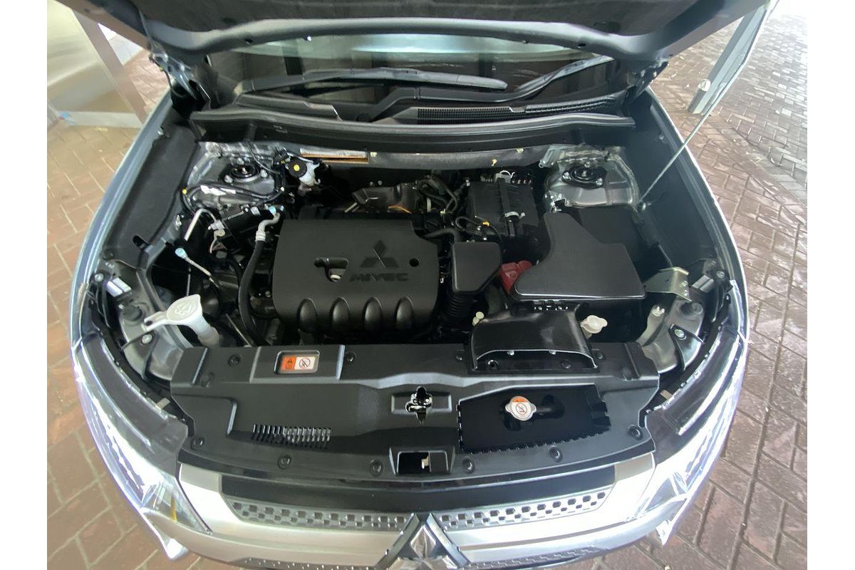 2021 Mitsubishi Outlander ES ZL