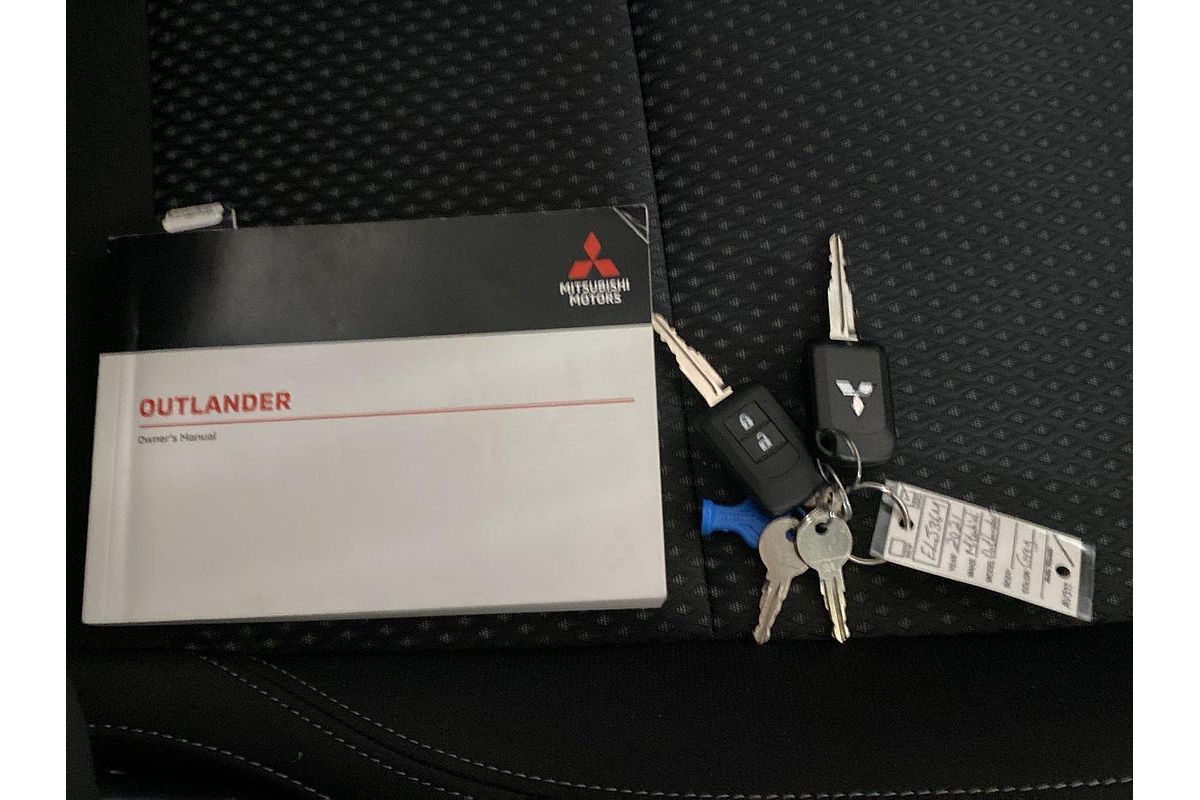 2021 Mitsubishi Outlander ES ZL