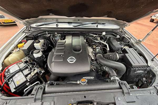 2013 Nissan NAVARA ST (4x4) D40 MY12
